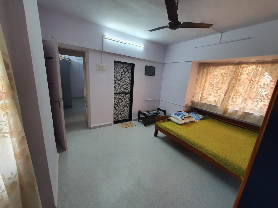 Green Field interior 14